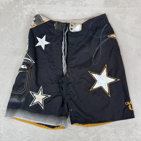 Vintage Y2K Quicksilver Board Shorts Mens 31 Black Preowned Flaws Geometric Surf - Picture 1 of 8